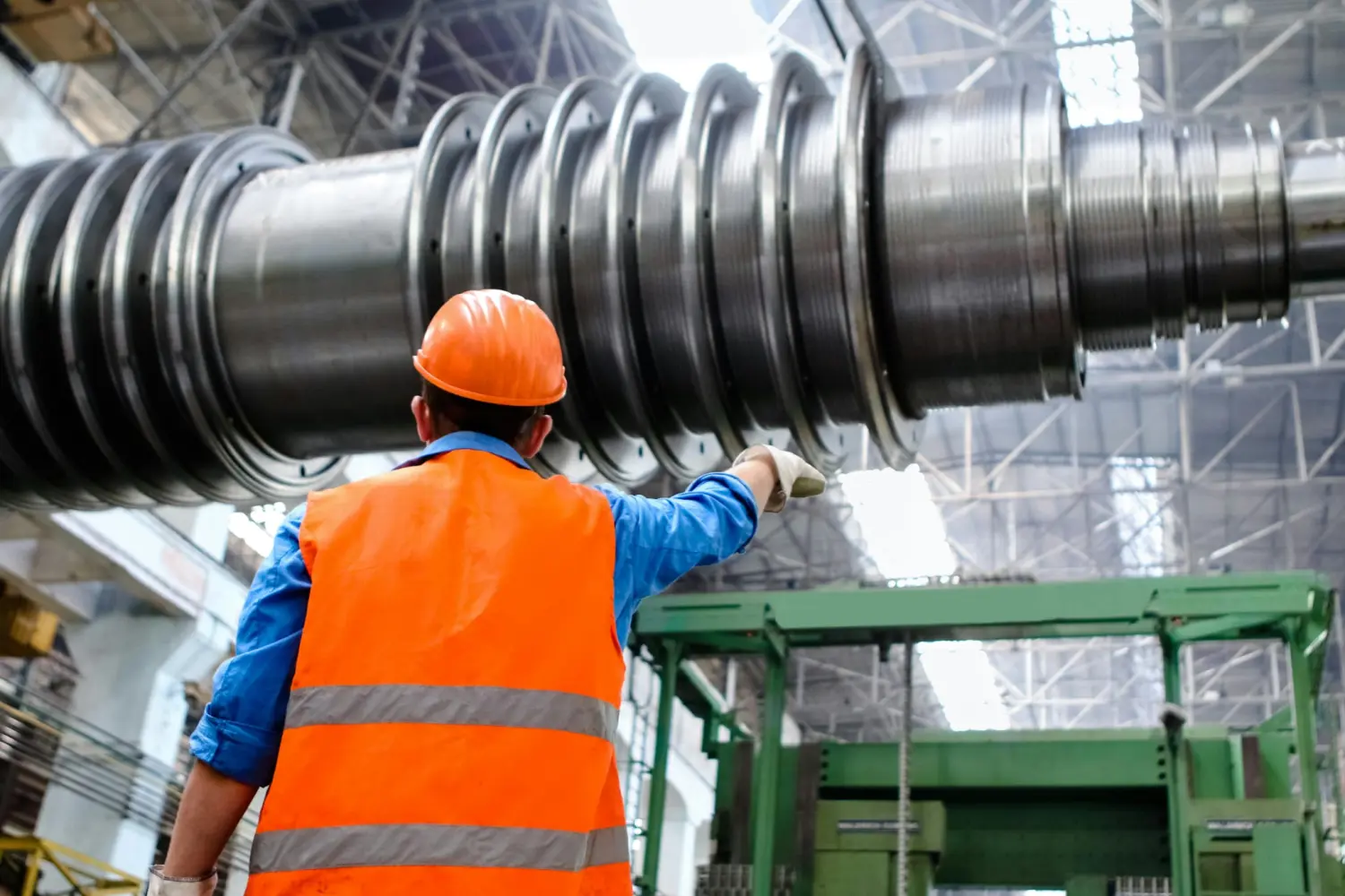SAIA Personalservice, ein Arbeiter in einer mechanischen Industrie